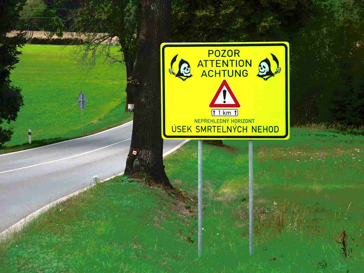 Tschechisches Verkehrsschild, Pozor - Gefahr